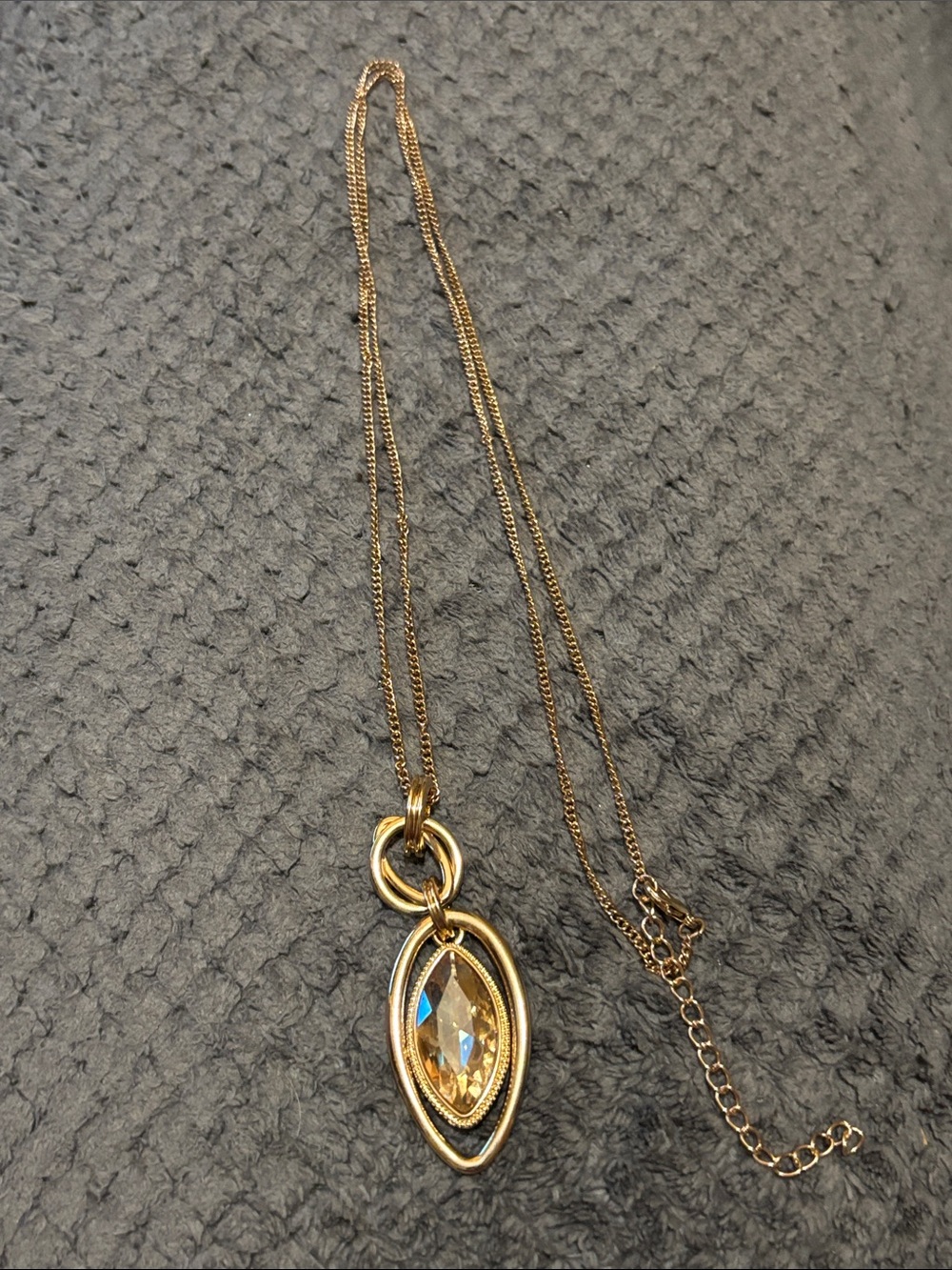 Gold-Tone Crystal Pendant long Necklace - Elegant Women Jewelry